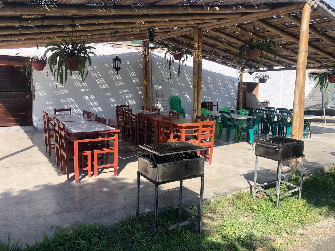 Zona de Parrilla y Fogata